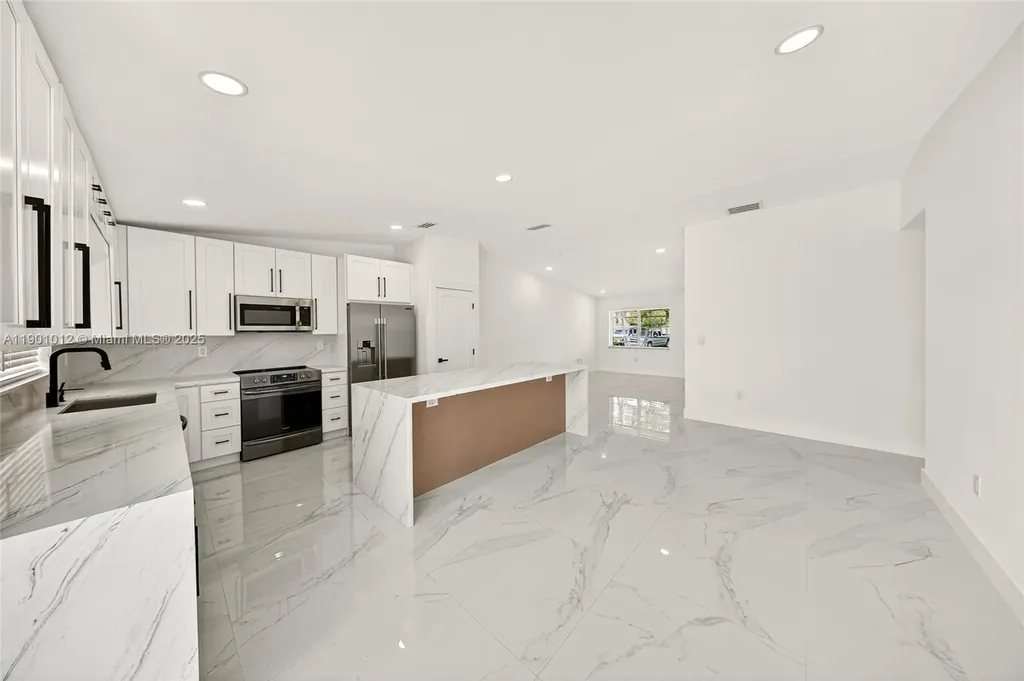 5913 SW 112th Terrace Cooper City FL 33330