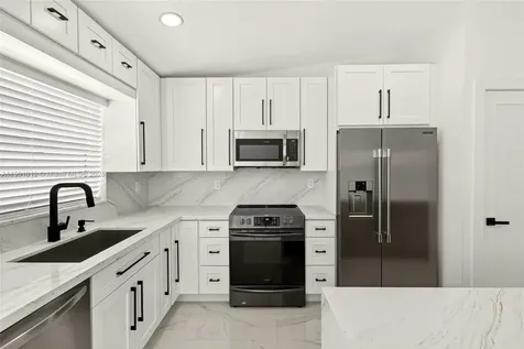 5913 SW 112th Terrace Cooper City FL 33330