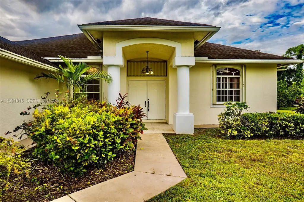 16380 Orange Boulevard Loxahatchee FL 33470