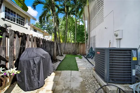 10825 SW 91st Lane Miami FL 33176