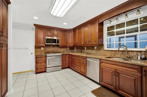 10825 SW 91st Lane Miami FL 33176