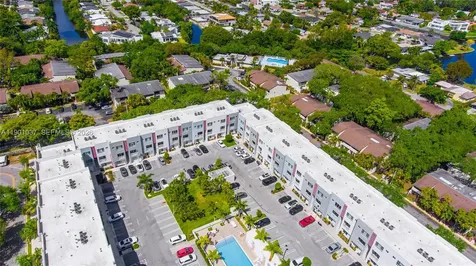 2555 NE 193rd Street Miami FL 33180