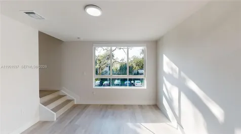 2555 NE 193rd Street Miami FL 33180