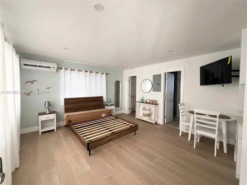 312 Elm Street Hollywood FL 33019