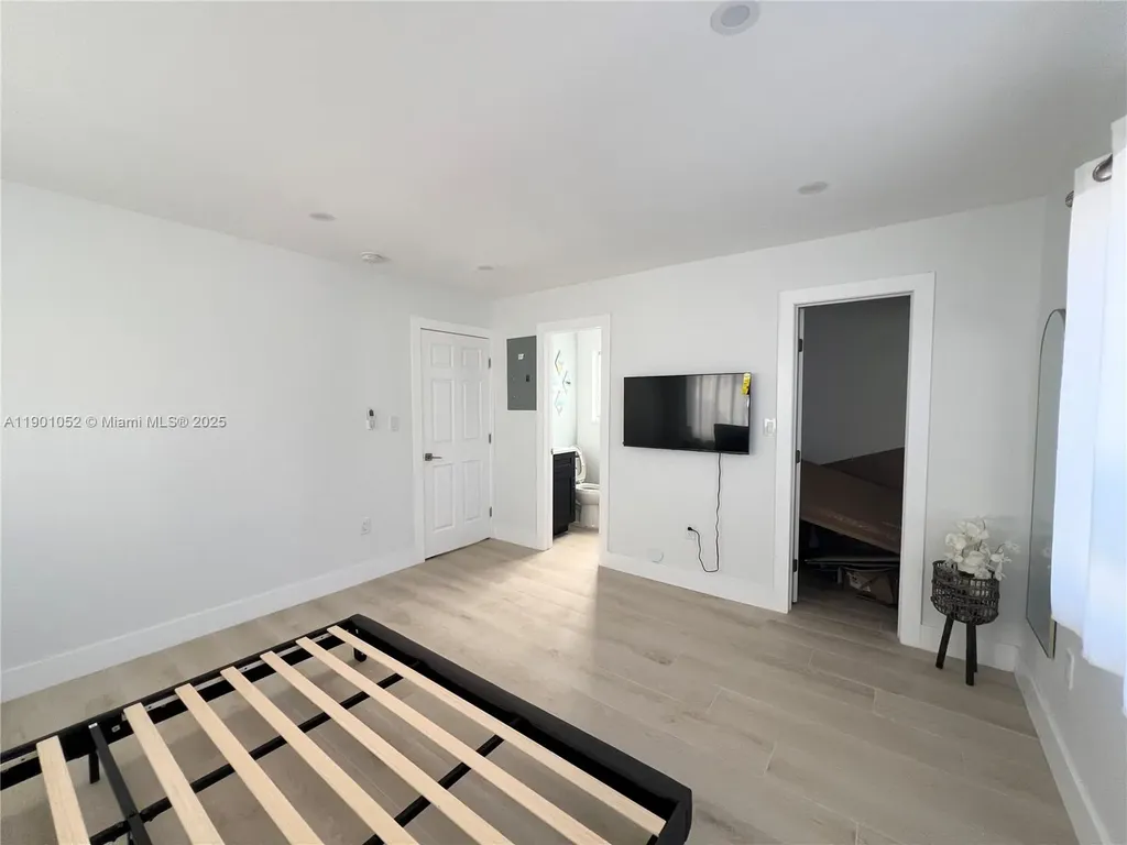 312 Elm Street Hollywood FL 33019