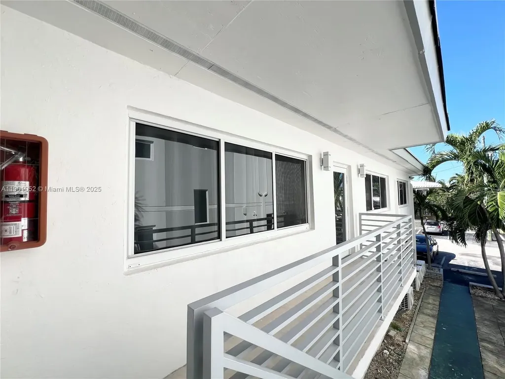 312 Elm Street Hollywood FL 33019