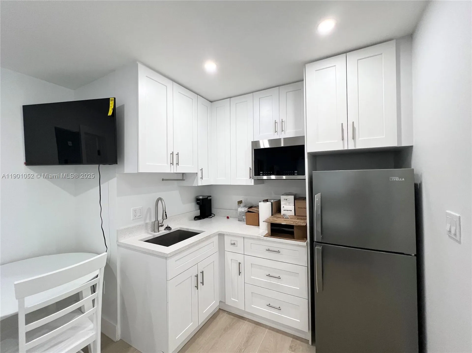 312 Elm Street Hollywood FL 33019