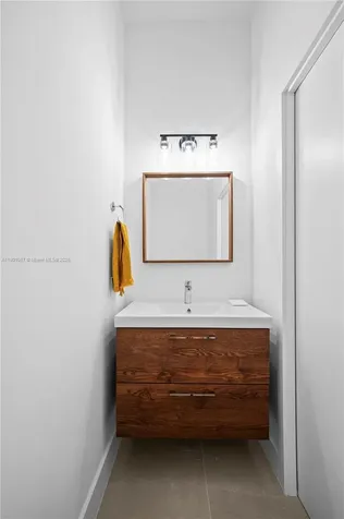 1041 W Lakewood Road West Palm Beach FL 33405