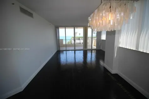 6422 Collins Avenue Miami Beach FL 33141