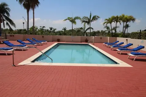 6422 Collins Avenue Miami Beach FL 33141