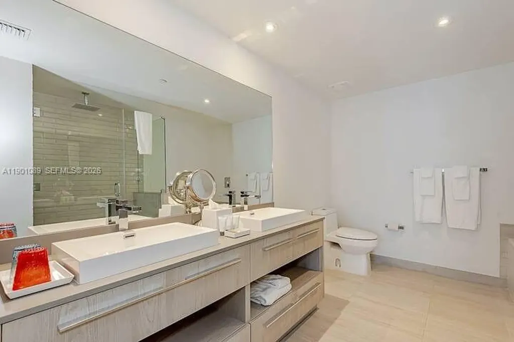 4010 S Ocean Drive Hollywood FL 33019