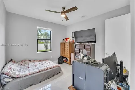 2218 SW 25th Street Cape Coral FL 33914