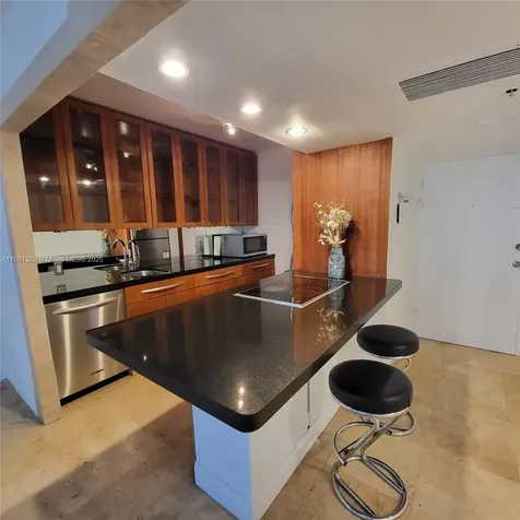 100 Lincoln Road Miami Beach FL 33139