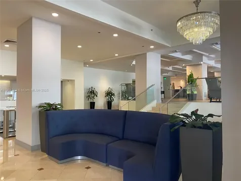 100 Lincoln Road Miami Beach FL 33139