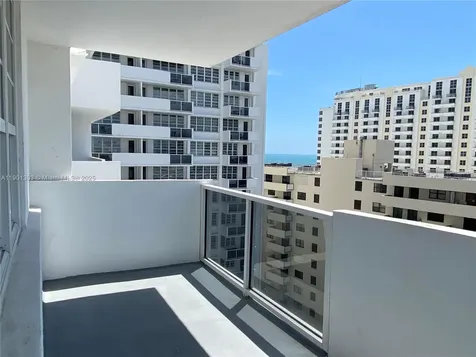 100 Lincoln Road Miami Beach FL 33139