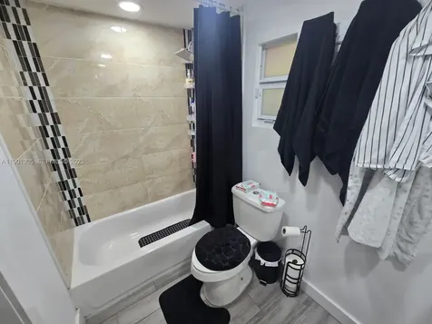 1858 NW 115th Street Miami FL 33167