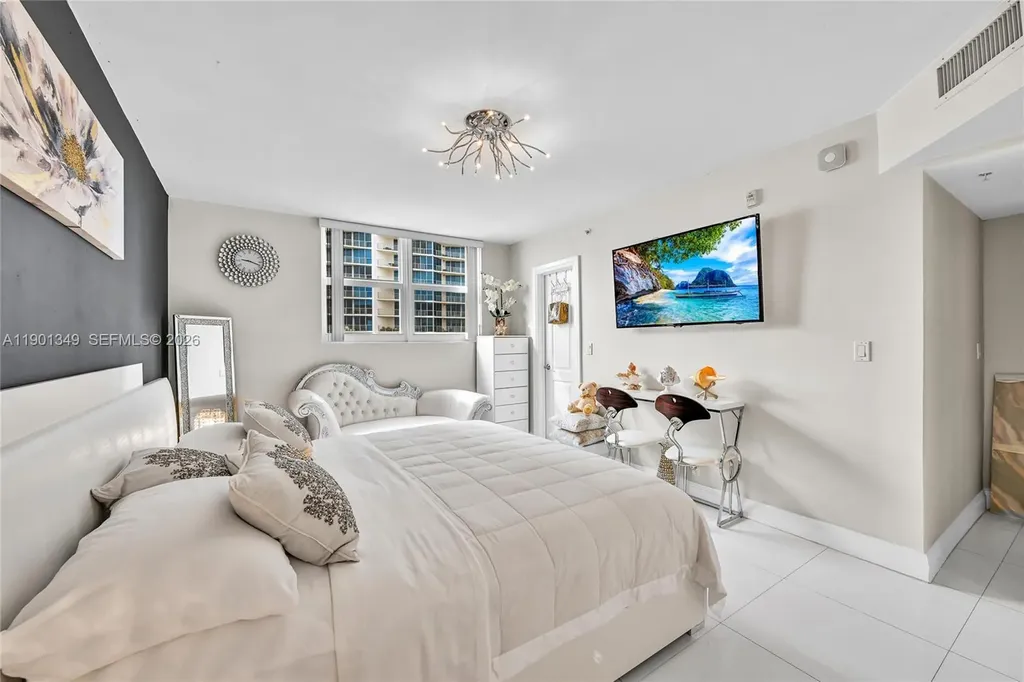 3001 S Ocean Drive Hollywood FL 33019