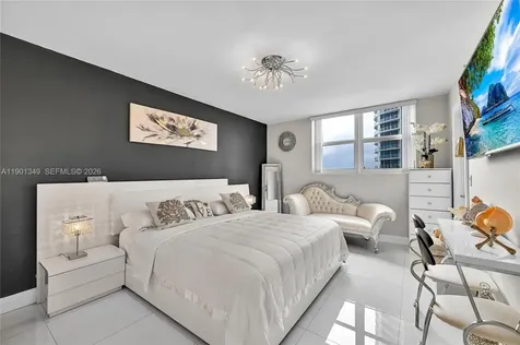 3001 S Ocean Drive Hollywood FL 33019