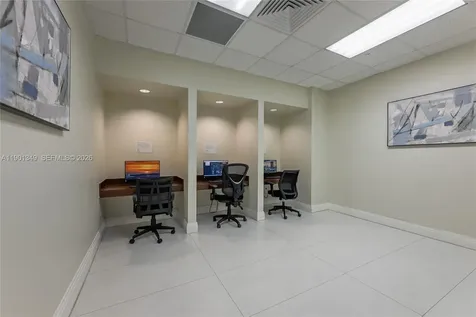 3001 S Ocean Drive Hollywood FL 33019