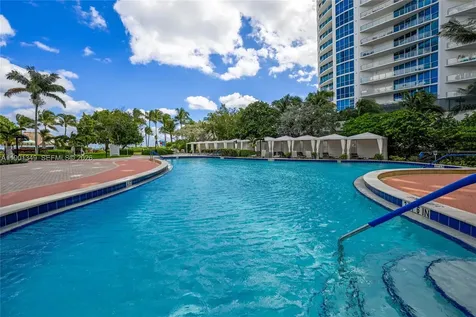 3001 S Ocean Drive Hollywood FL 33019