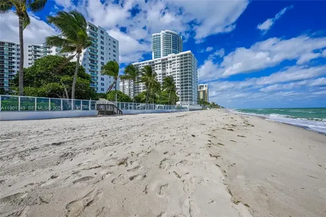 3001 S Ocean Drive Hollywood FL 33019