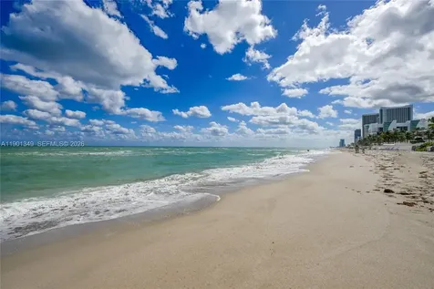 3001 S Ocean Drive Hollywood FL 33019