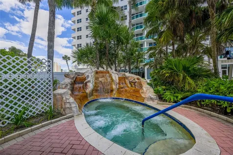 3001 S Ocean Drive Hollywood FL 33019