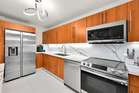 3001 S Ocean Drive Hollywood FL 33019