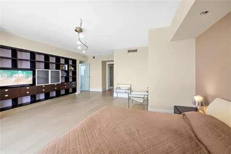 400 Alton Road Miami Beach FL 33139