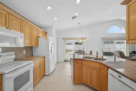 112 Camelot Court Royal Palm Beach FL 33411