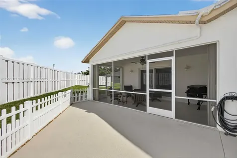 112 Camelot Court Royal Palm Beach FL 33411