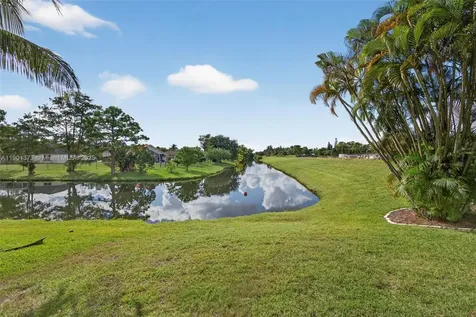 112 Camelot Court Royal Palm Beach FL 33411