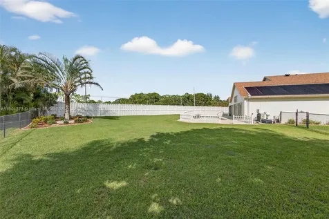 112 Camelot Court Royal Palm Beach FL 33411