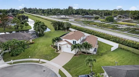 112 Camelot Court Royal Palm Beach FL 33411