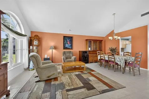 112 Camelot Court Royal Palm Beach FL 33411