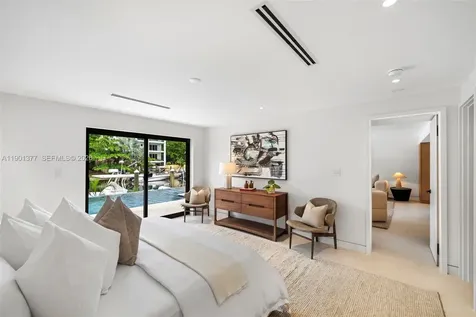 1815 Fairhaven Place Miami FL 33133