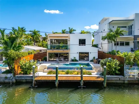 1815 Fairhaven Place Miami FL 33133