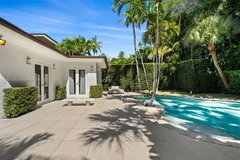5055 N Bay Road Miami Beach FL 33140