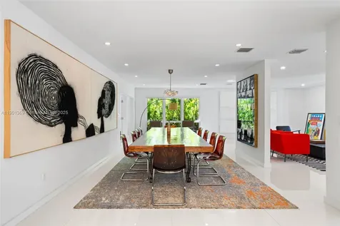 5055 N Bay Road Miami Beach FL 33140