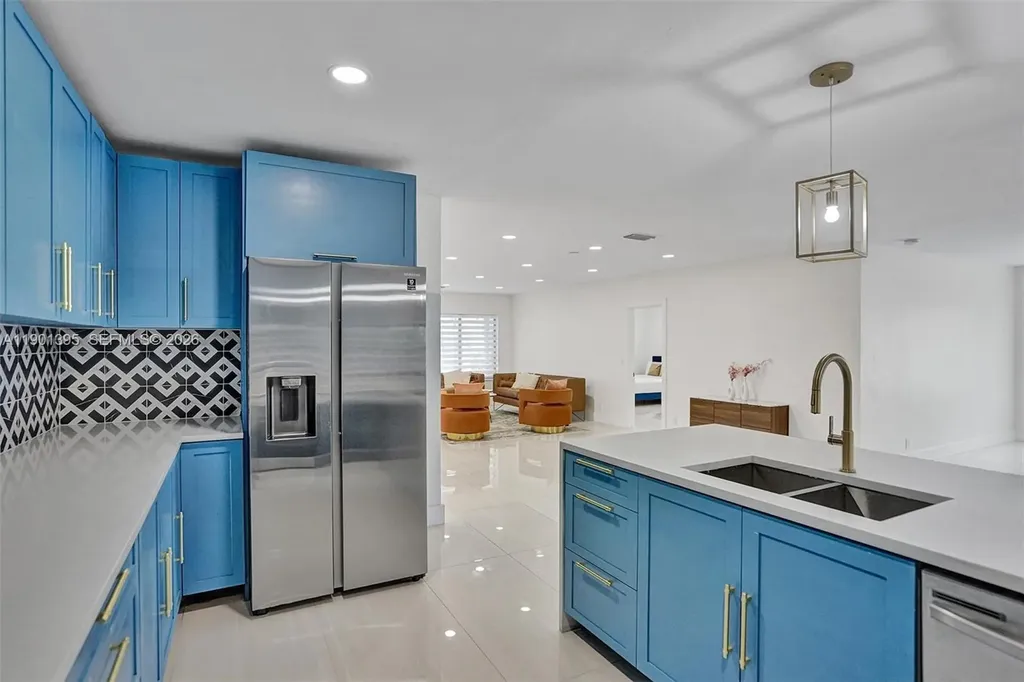 1141 N Northlake Drive Hollywood FL 33019