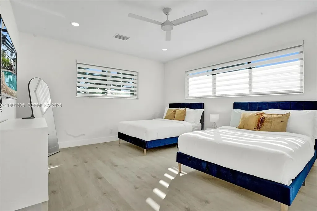 1141 N Northlake Drive Hollywood FL 33019