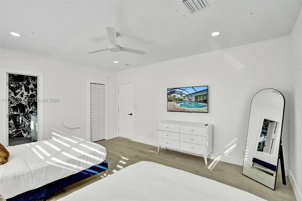 1141 N Northlake Drive Hollywood FL 33019
