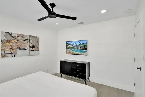 1141 N Northlake Drive Hollywood FL 33019
