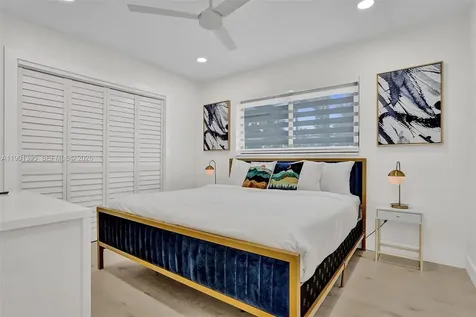 1141 N Northlake Drive Hollywood FL 33019
