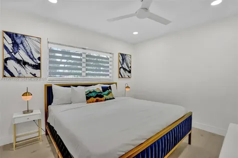 1141 N Northlake Drive Hollywood FL 33019