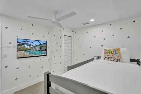 1141 N Northlake Drive Hollywood FL 33019