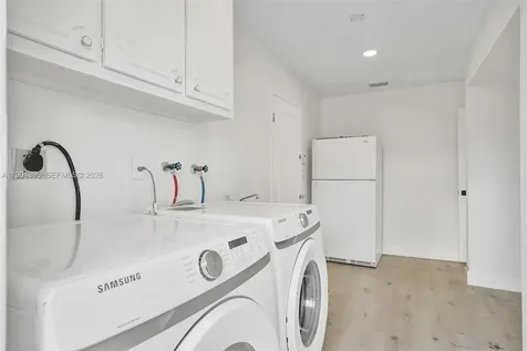 1141 N Northlake Drive Hollywood FL 33019
