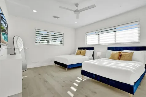 1141 N Northlake Drive Hollywood FL 33019