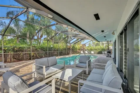 1141 N Northlake Drive Hollywood FL 33019