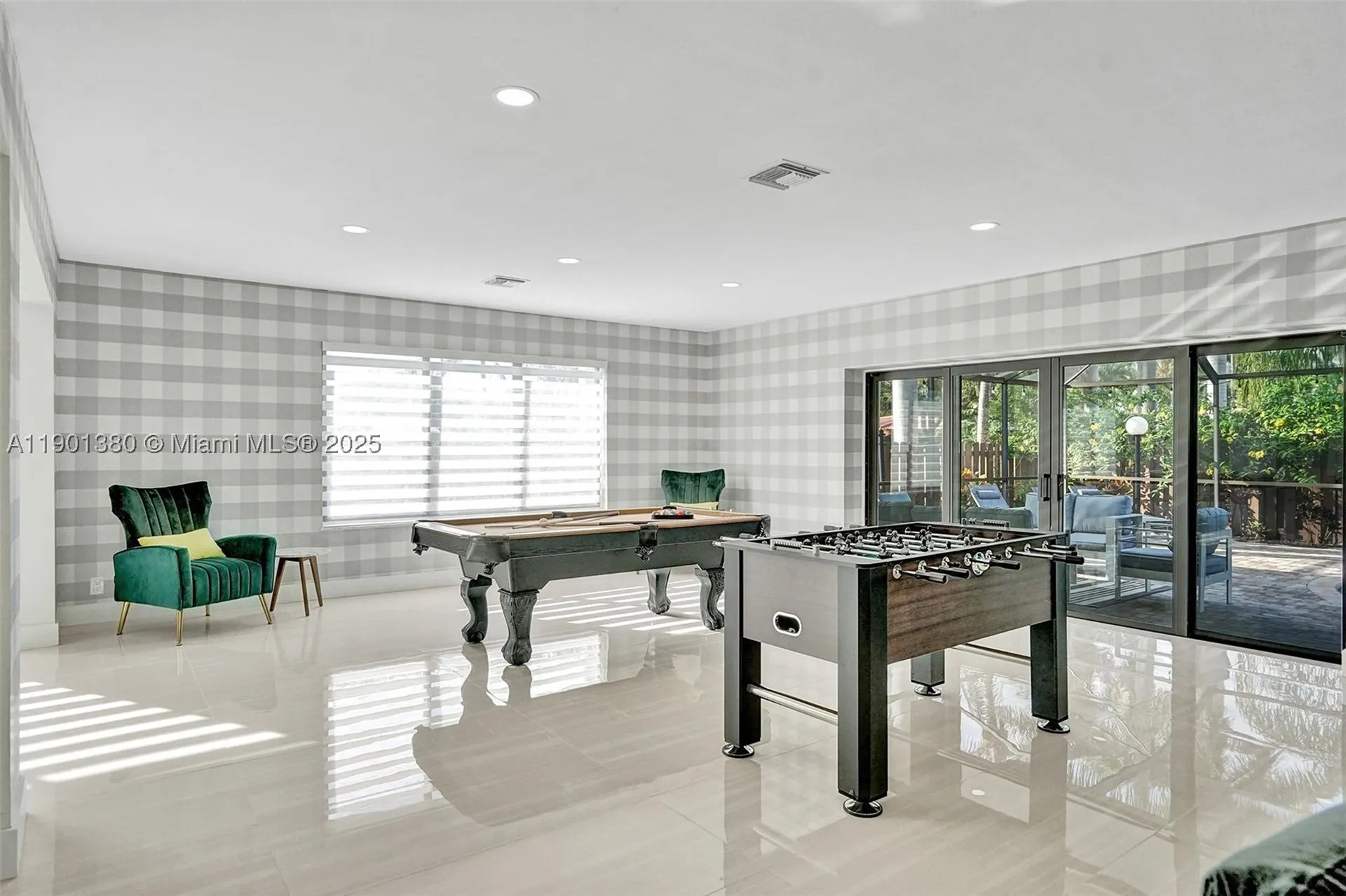 1141 N Northlake Drive Hollywood FL 33019